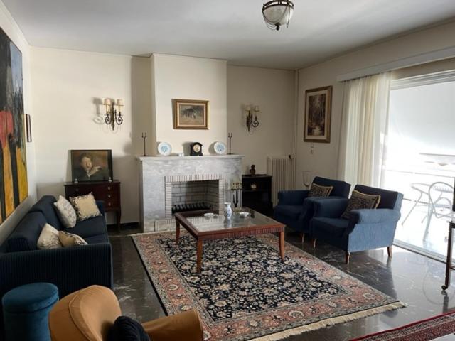 Spacious And Sunny Appartment In Cholargos Athènes Extérieur photo