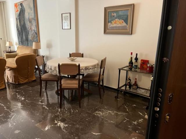 Spacious And Sunny Appartment In Cholargos Athènes Extérieur photo